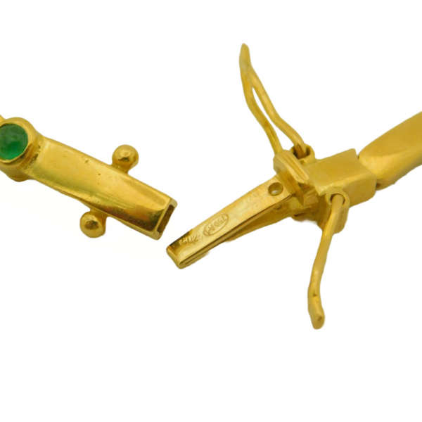 PULSERA CON PIEDRAS VERDES